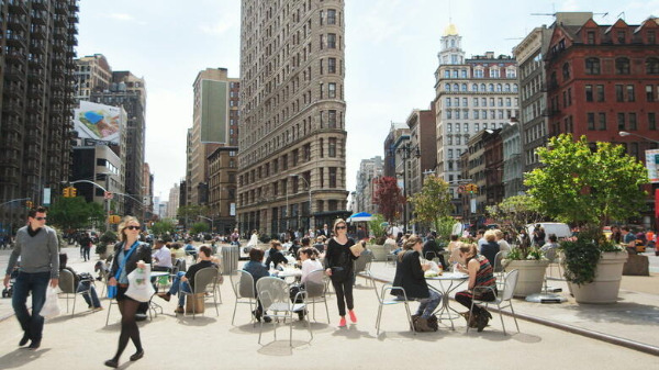 Szenenbild aus "The Human Scale" | Bild: Filmwelt