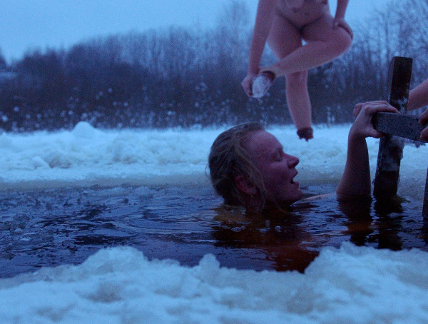 Szenenbild aus "Smoke Sauna Sisterhood" | Bild: Neue Visionen