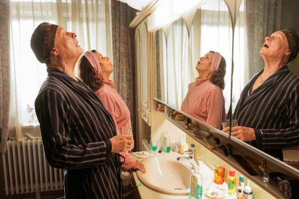 Szenenbild aus "Ach, diese Lücke, diese entsetzliche Lücke" | Bild: Warner